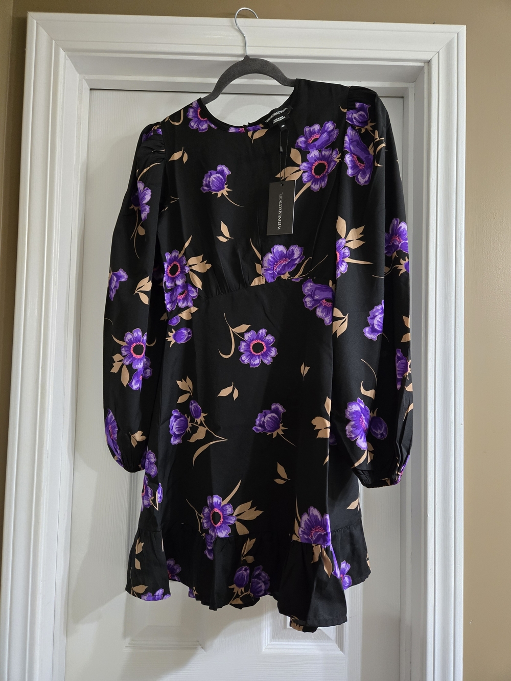 NWT Wednesday's Girl Black and Purple Floral Long Sleeve Dress Size XS